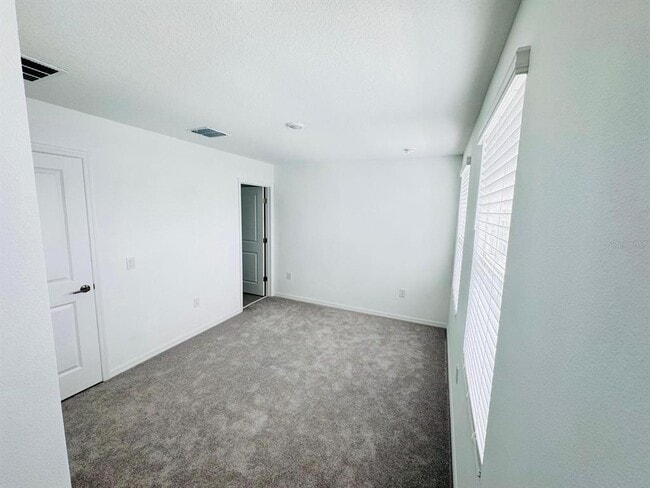 Building Photo - 3140 Skyline Lp