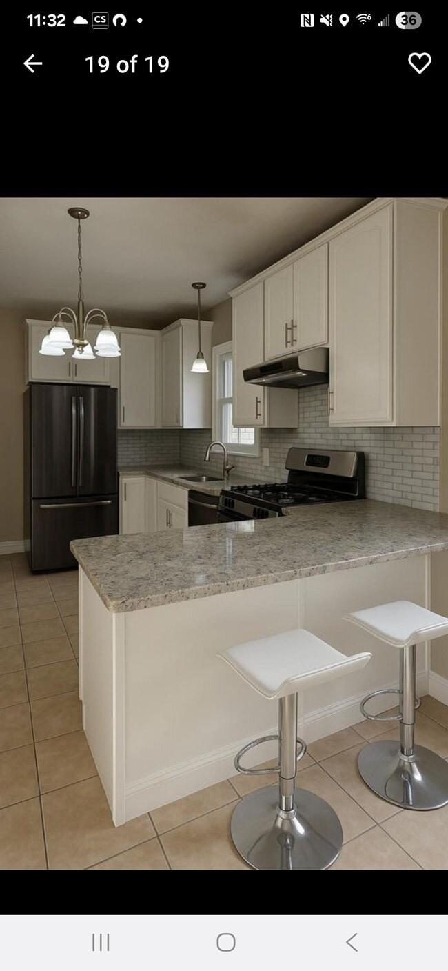 Building Photo - 10 Brookside Ln