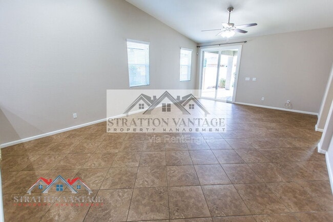 Building Photo - 7465 E Osage Ave