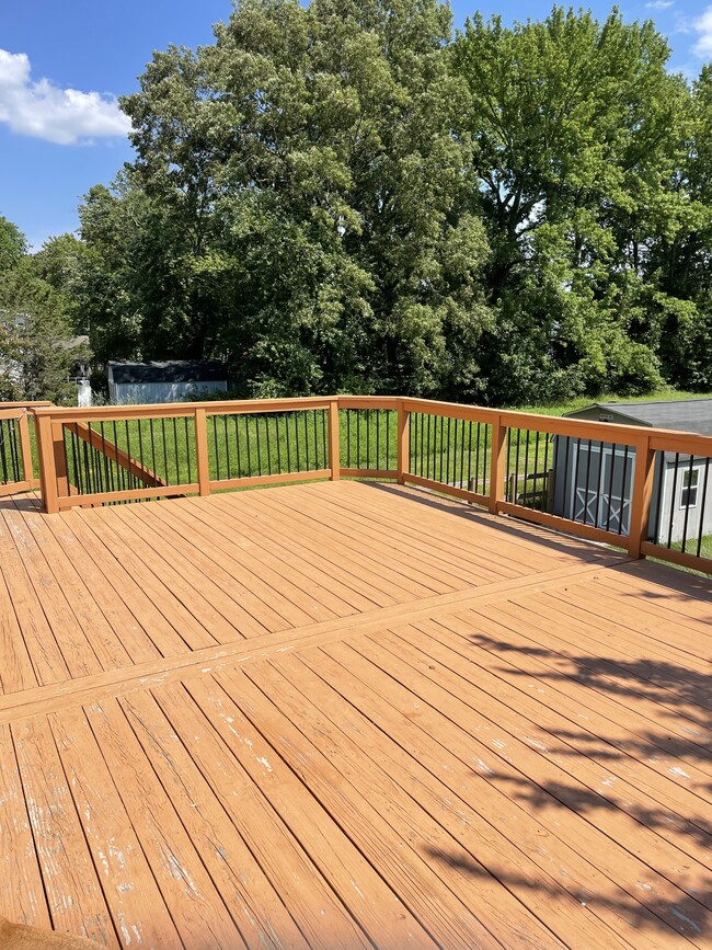 Building Photo - 725 Masons Beach Rd