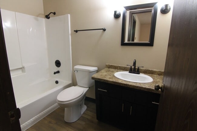 Interior Photo - Oakview Apartments