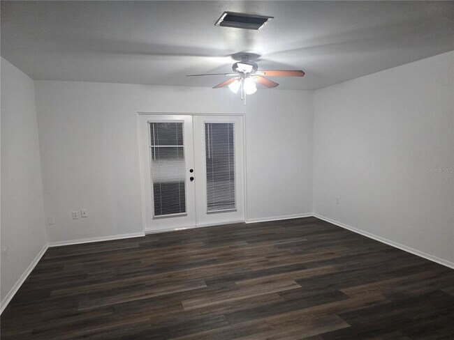 Building Photo - 940 Osborne Dr