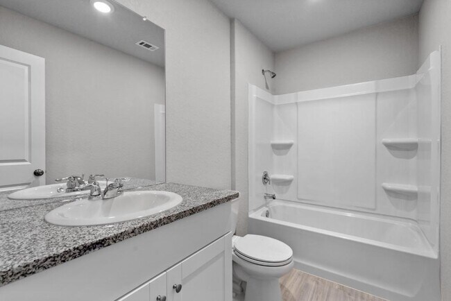Building Photo - 542 Blue Stem Rd