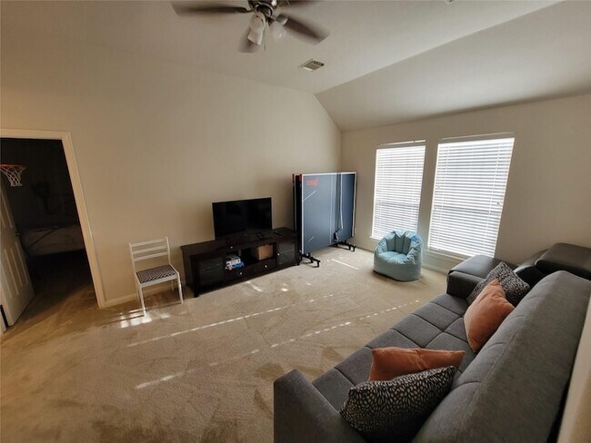 Building Photo - 23006 Ammick Ct