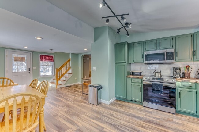 Building Photo - 28 Jodo Way