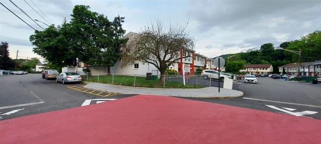 Building Photo - 109 Roosevelt Dr