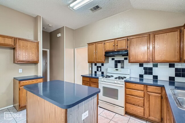 Building Photo - 1354 Mill Crossing