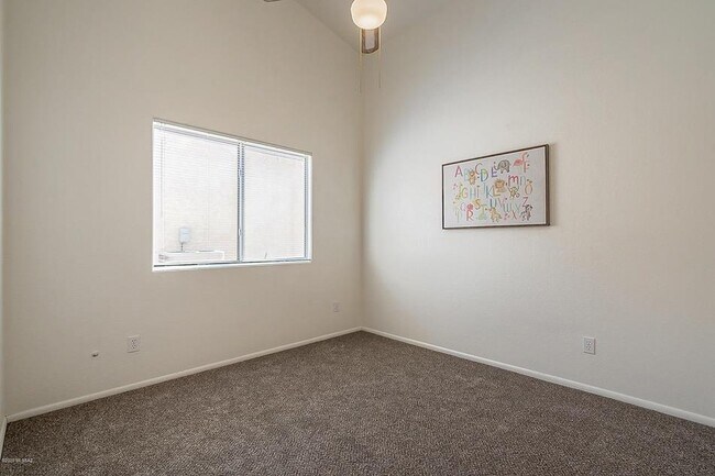 Building Photo - 9116 E Sugar Sumac St