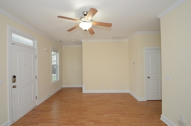 Building Photo - Beautiful 2-story home