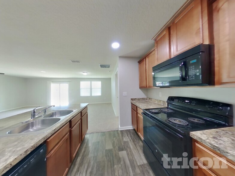 Building Photo - 2210 Pebble Point Dr