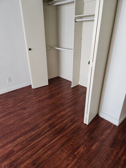 bedroom - 2511 Abbot Kinney Blvd