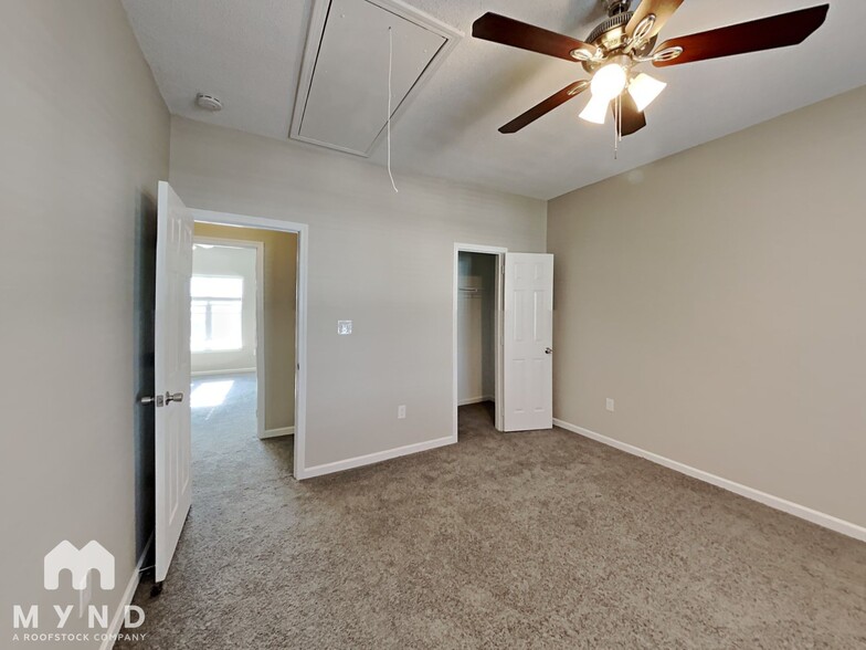 Building Photo - 6454 Mallard View Ln