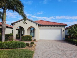 Building Photo - Seasonal Short-Term Single Family located at Sarasota National Golf Club (Social Membership) with...