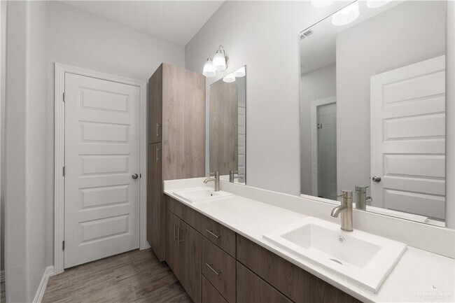 Building Photo - 1510 Unity Dr