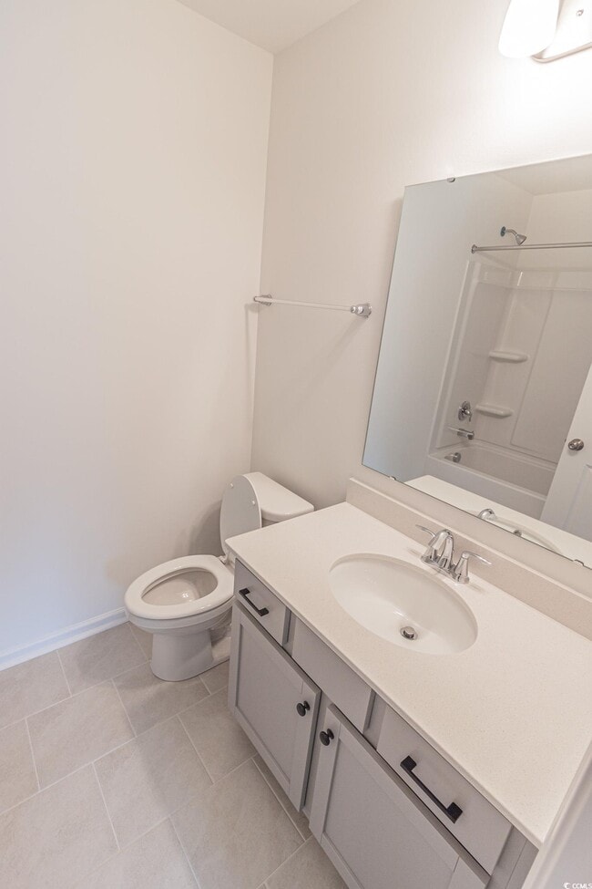 Building Photo - 215 Crescent Wy