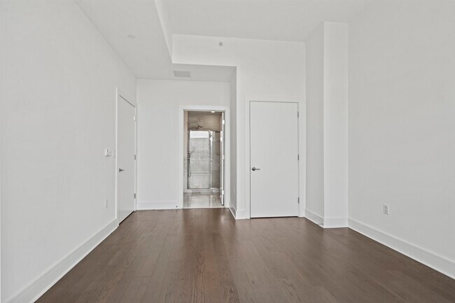 Building Photo - 9 Ave at Port Imperial