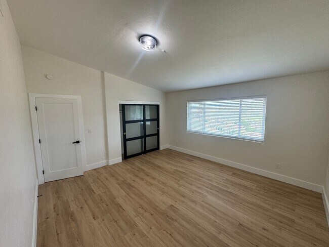 Building Photo - Sangamon Ave