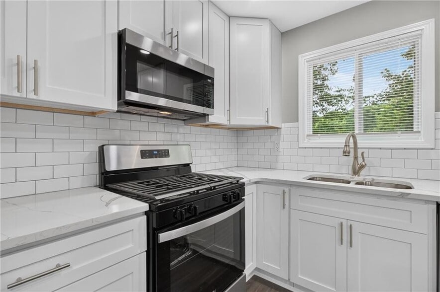 Building Photo - 1540 Spender Dr