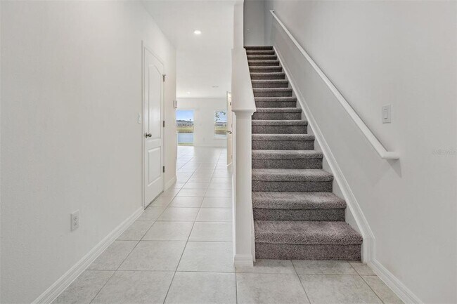 Building Photo - 32096 Pond Apple Bnd