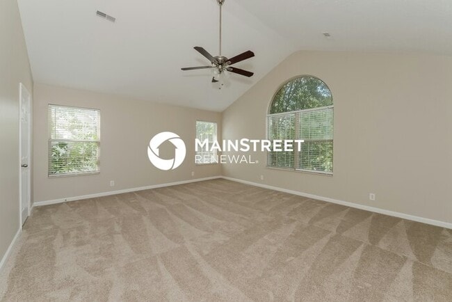 Building Photo - 4 Bedroom Pet-Friendly Home in Goodlettsville, TN with Main Street Renewal