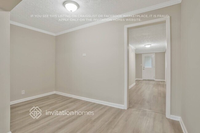 Building Photo - 692 Barnes Dr