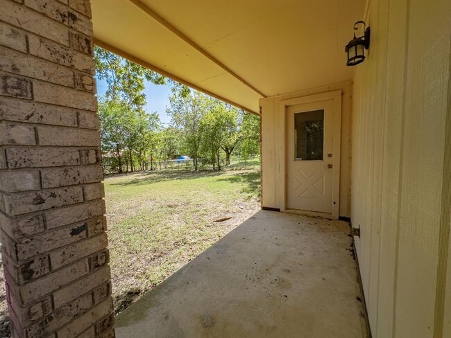 Building Photo - 2516 N W S Young Dr