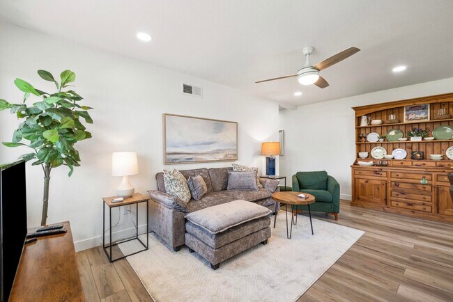 Building Photo - 72666 Bursera Way