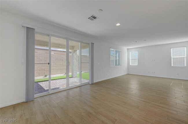 Building Photo - 9885 Angel Valley Dr