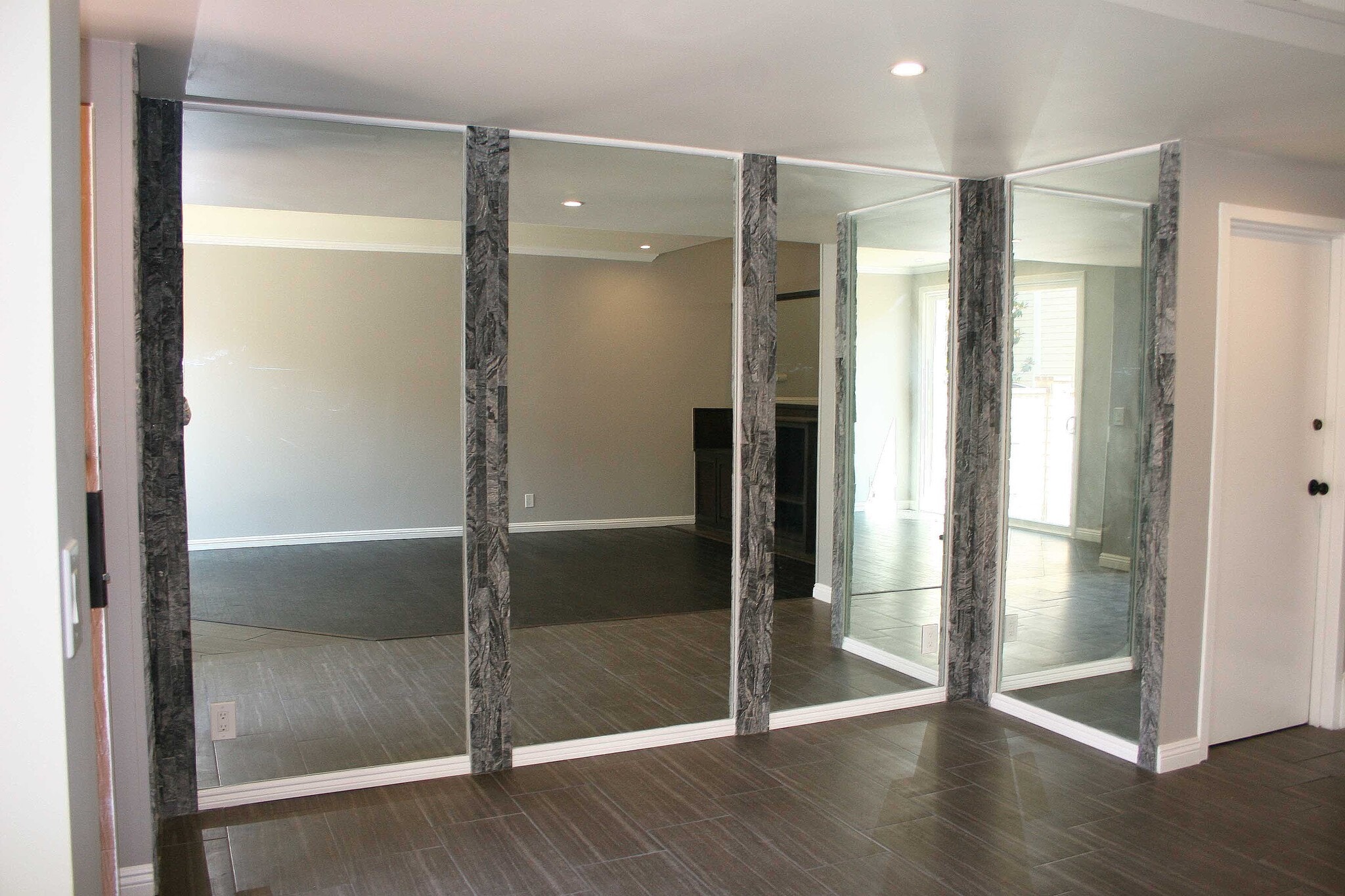 Building Photo - 13065 Mindanao Way
