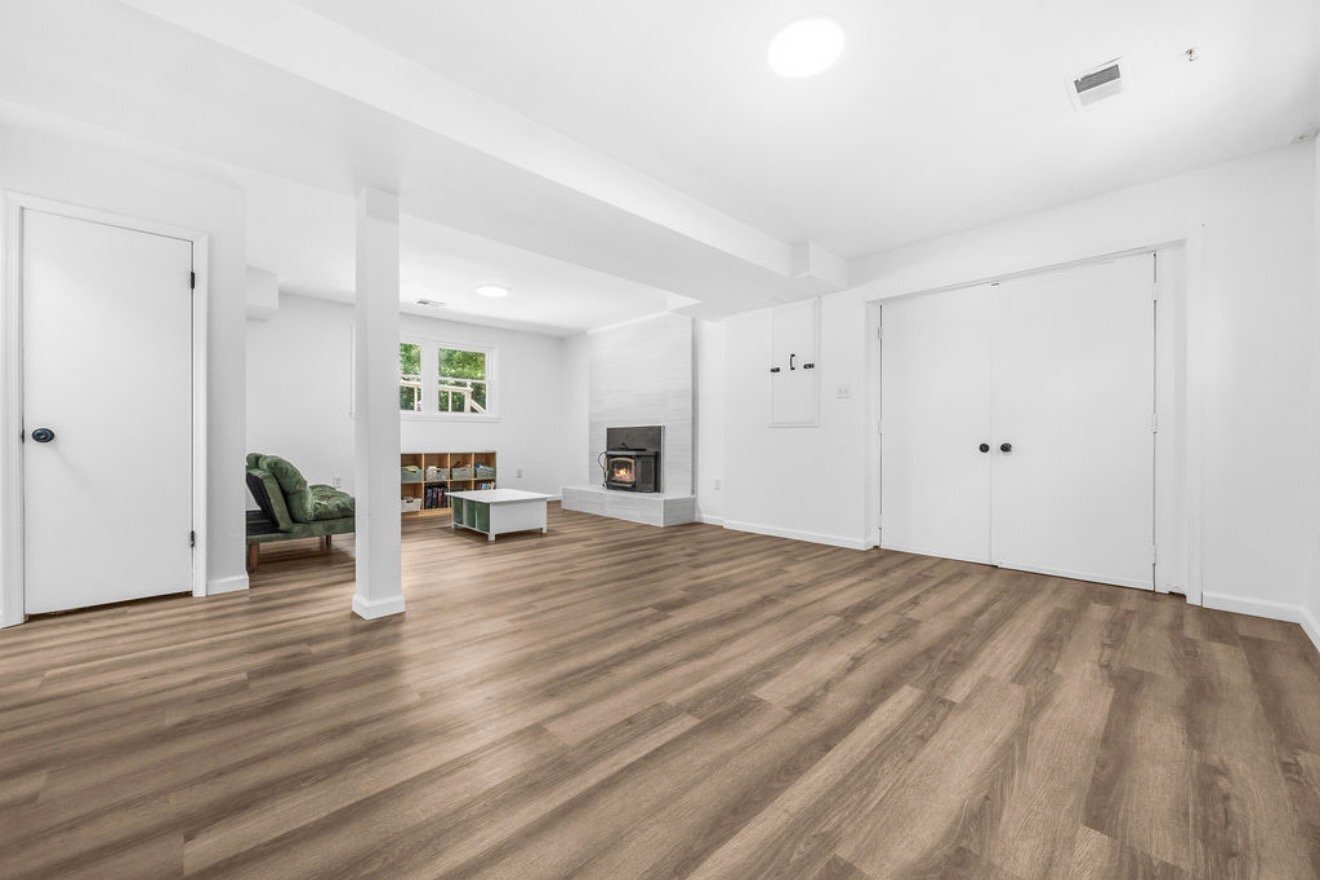 Building Photo - 6570 Tip Hill Dr