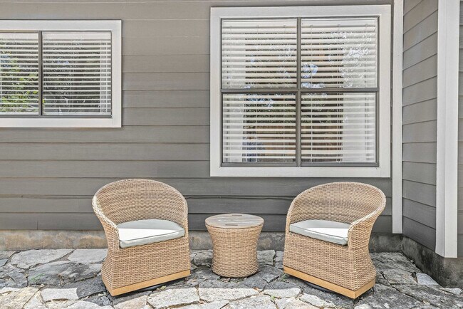 Building Photo - 7108 Dallas Dr