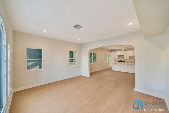 Building Photo - 2800 Winter St