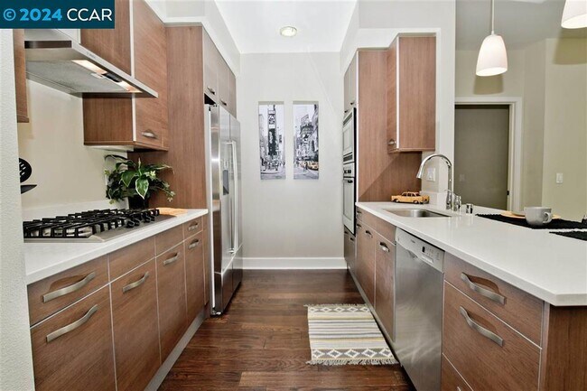 Building Photo - 555 Ygnacio Valley Rd