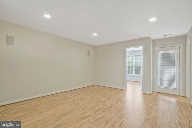 Building Photo - 6340 Walking Ln