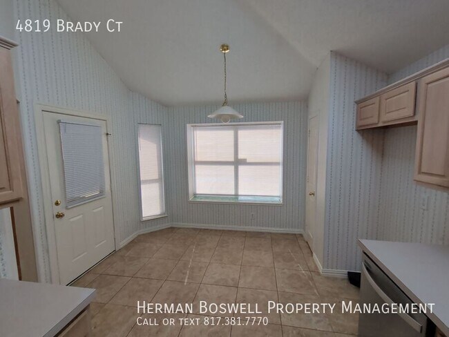 Building Photo - 4819 Brady Ct
