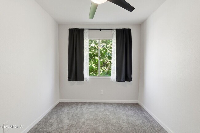 Building Photo - 4163 N 81st St