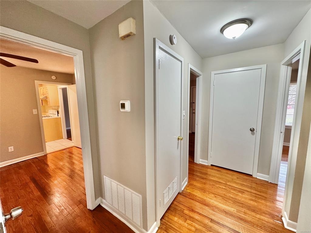 Building Photo - 3346 Vermont Dr