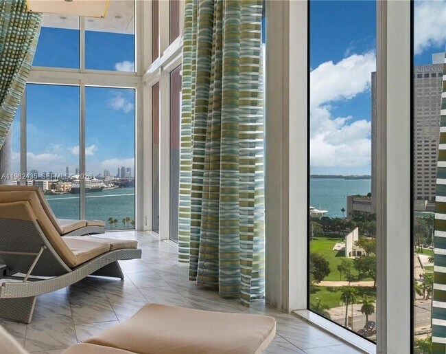 Building Photo - 50 Biscayne Blvd