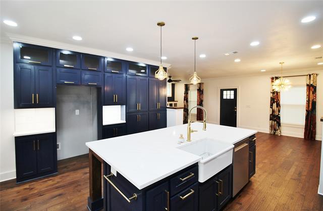 Building Photo - 806 Bryson St