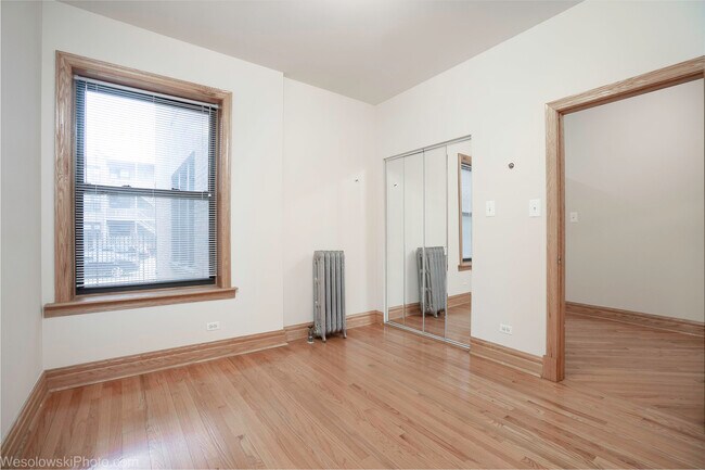 Building Photo - 1165 E 54th St