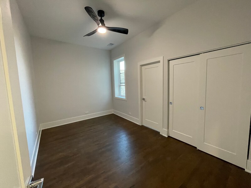 Building Photo - 1647 W Hubbard St