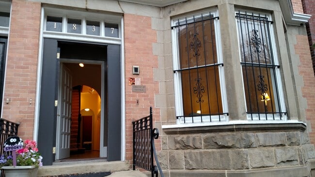 Building Photo - 1837 R St NW