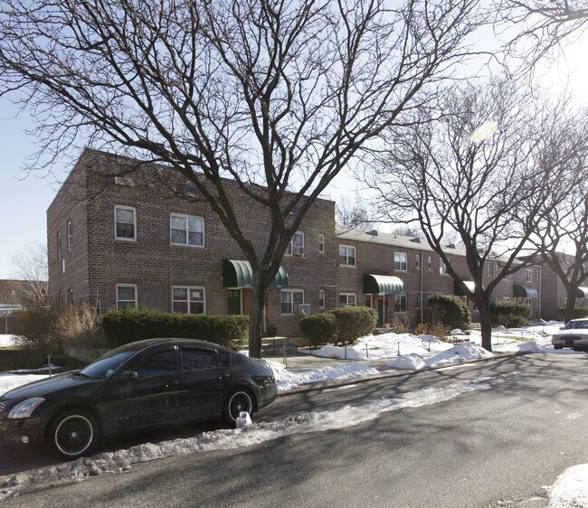 Building Photo - Hollis Gardens