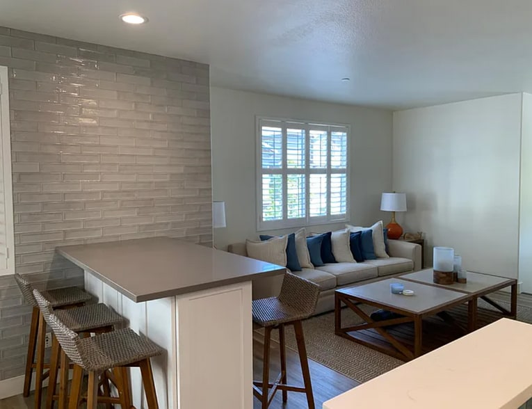 Building Photo - 822 Bay Leaf Dr