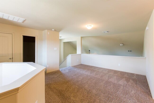 Building Photo - 2119 Treasure Mountain Dr