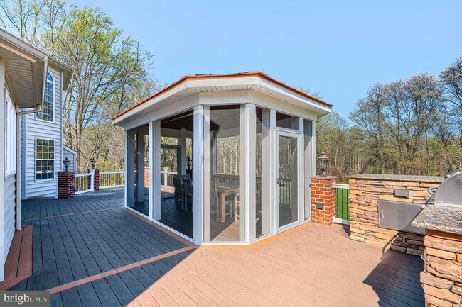 Building Photo - 1319 Martin Meadows Dr