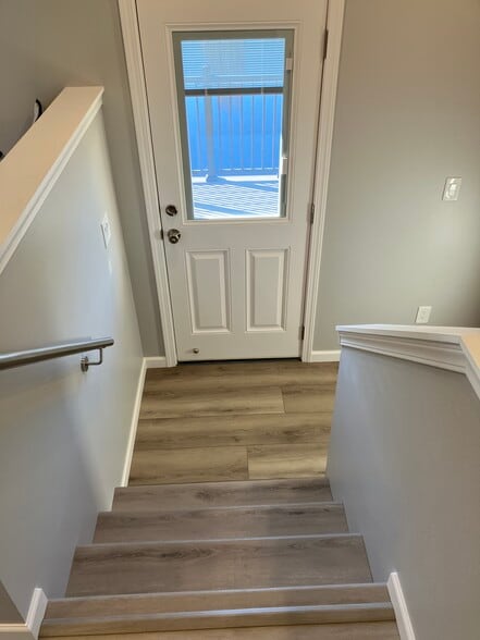 Building Photo - 4120 Stuart Cir