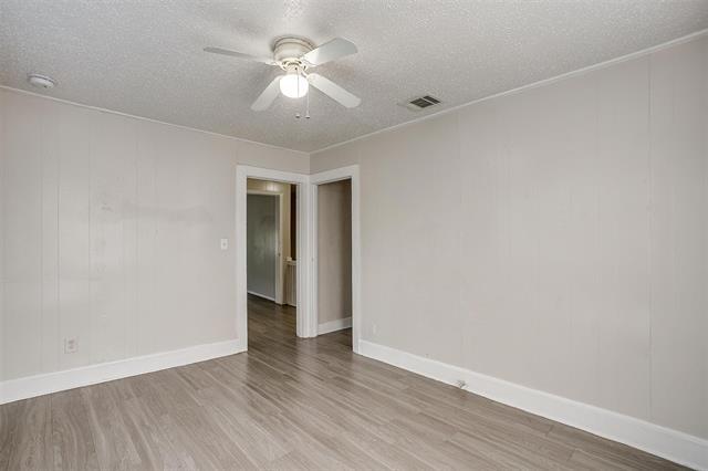 Building Photo - 1411 6th Ave