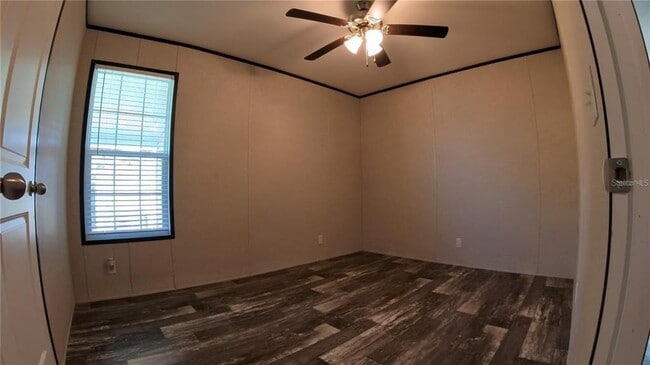 Building Photo - 9722 Scepter Ave