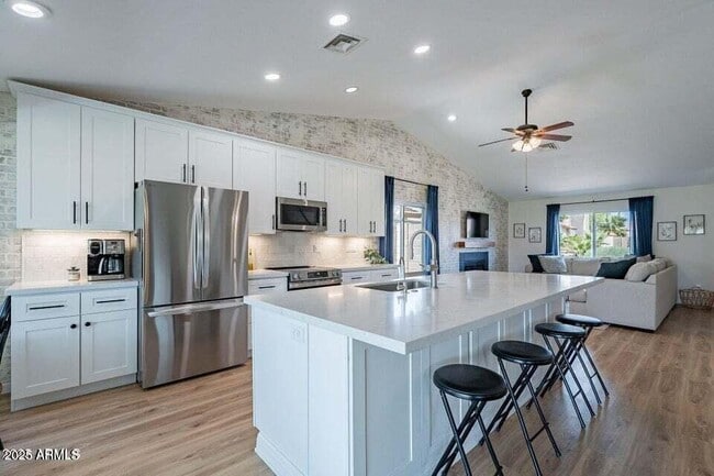 Building Photo - 15026 S 28th St